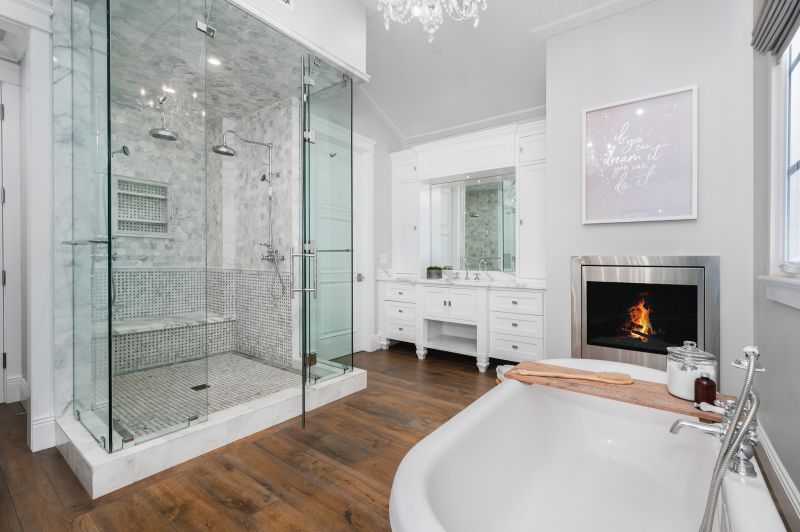 Luxurious Master Bathrooms